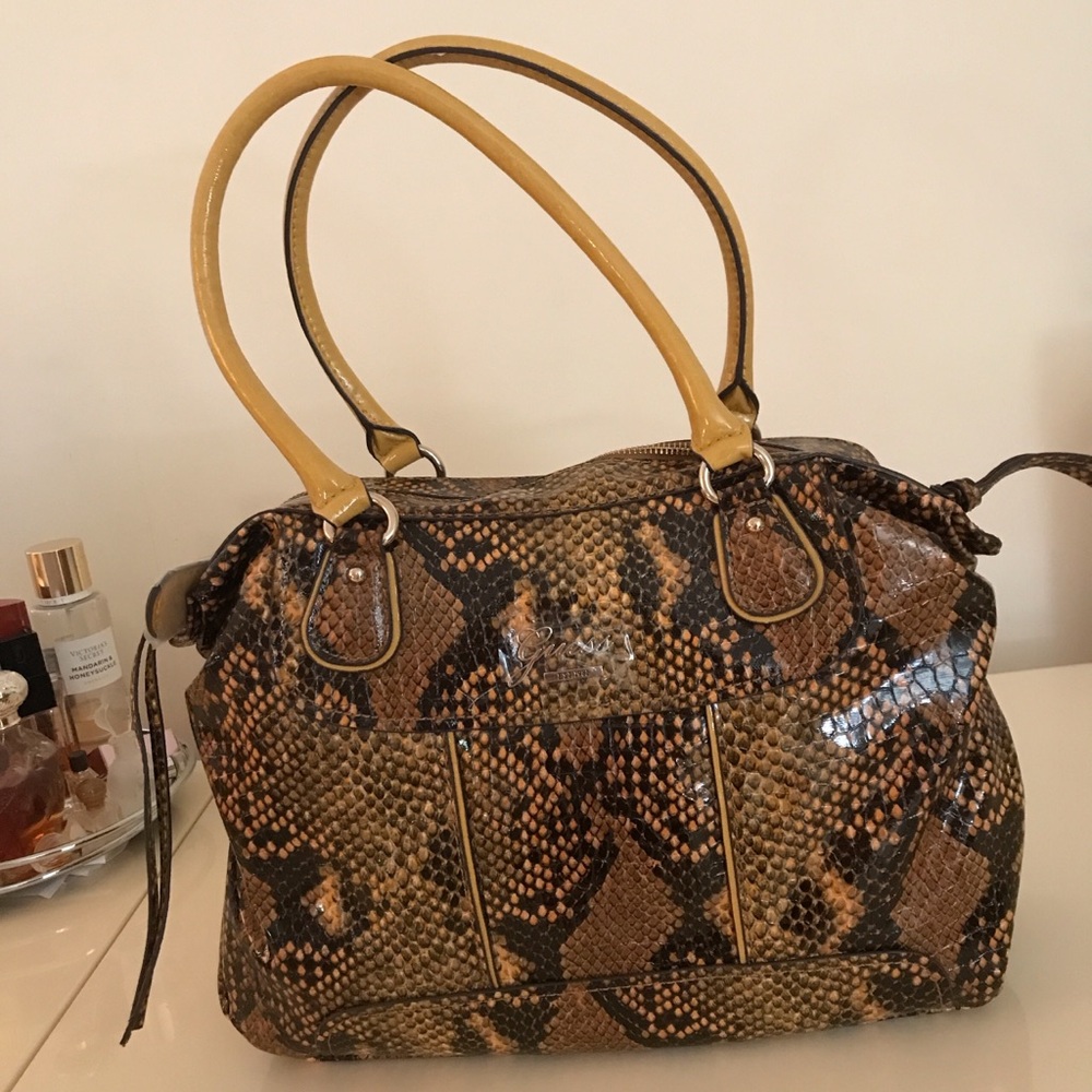 NWT Guess Snakeskin Mustard Sachel Bag